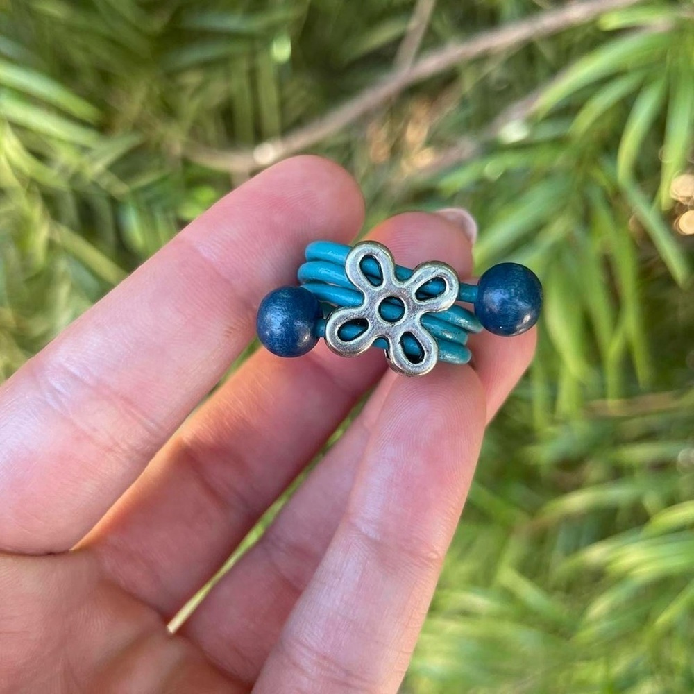 Handmade blue flower ring - Picture 4 of 5